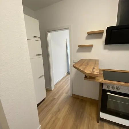 2-zimmer-wohnung - Zentral Gelegen Apartment